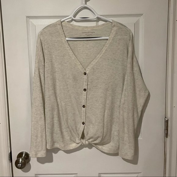 Trying to get rid of some clothes that don’t fit me anymore. All in great shape. - Picture 2 of 8